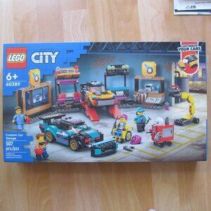 LEGO CITY: Custom Car Garage 60389 NEW